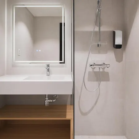 Hostal New July 2026! Breeze - Self Service *